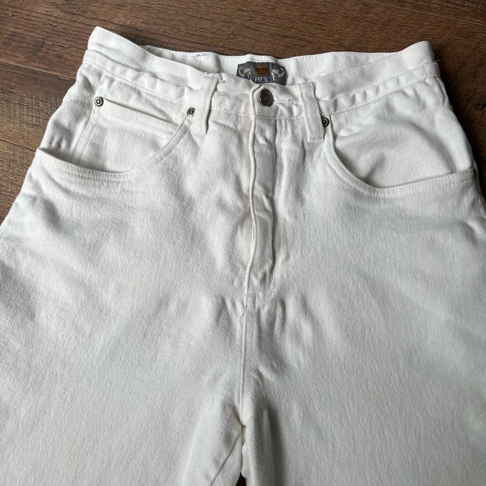 Vintage THE LIMITED White Denim High-Waisted Bermuda Shorts Sz 12(fits like 6/8) - Picture 11 of 14